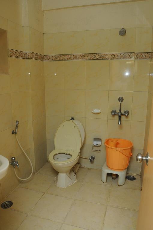 Hotel Padmini Residency Хайдарабад Экстерьер фото